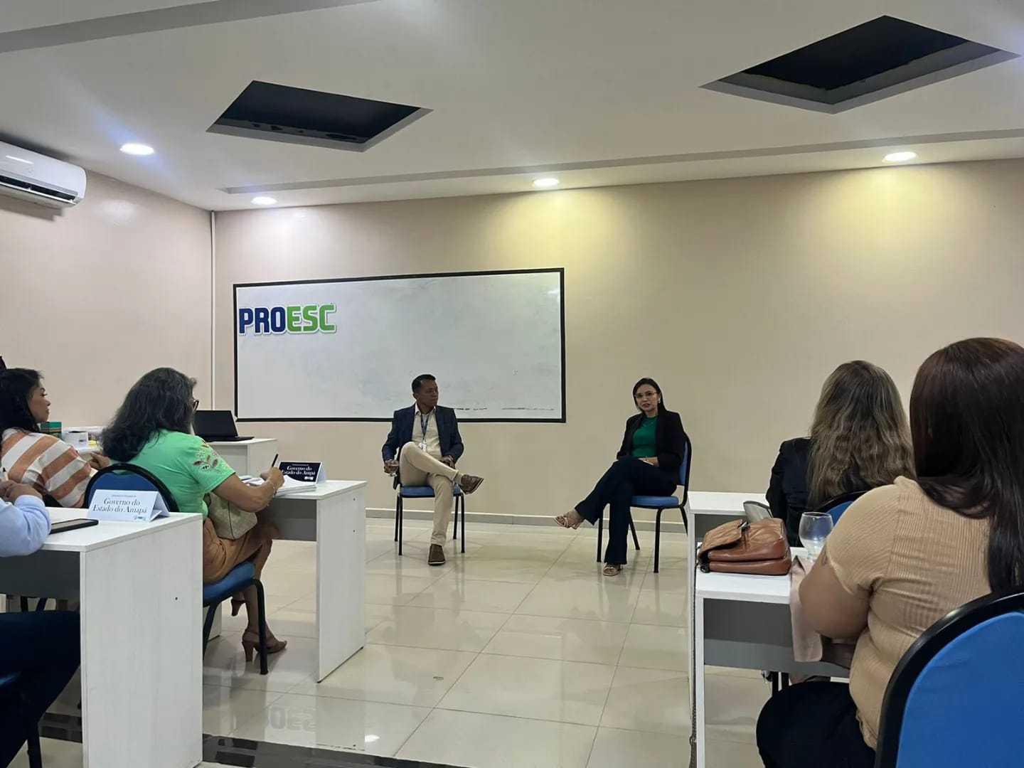 PROESC ABORDA EDUCAÇÃO EM FOCO EM EVENTO